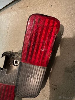 Zadní světla v nárazníku (LR Discovery 2) - 2