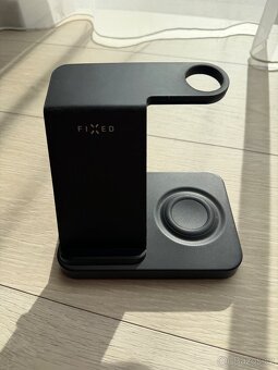 FIXED Powerstation pro 3 zařízení černá (multinabíječka) - 2