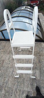 Bazenove schudky NOVE - 2