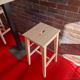 Bufetový stolek - 2