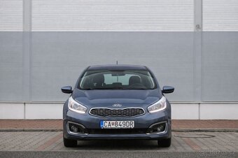 Kia Ceed 1.4 CRDi Silver - 2