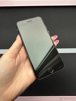 iPhone 8 64GB Black - 2