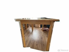 Dřevěný stůl + 4 židle - 2