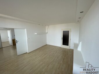 Pronájem bytu 3+1 70 m2, v centru Břeclavi, - 2