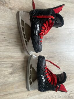 Hokejové brusle bauer okolo 39 - 2