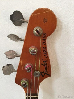 Vintage basová kytara Fender American Jazz ze 70. let, vzácn - 2
