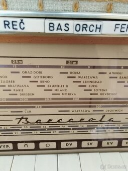 Rádio s gramofonem Tesla Barcarola. - 2