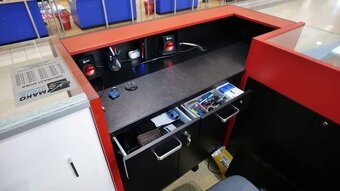 Prodejní stánek do obchodního centra 2x4m - 2