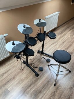 Elektronické bicí alesis debut kit - 2