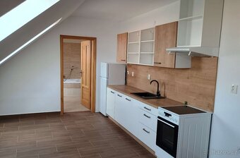Pronájem 3+kk Mírové Náměstí, Netolice - 2