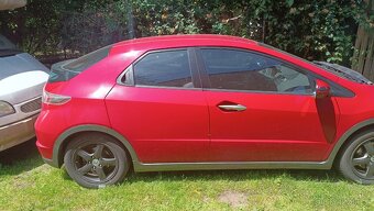 Honda Civic 1,8 poface - 2
