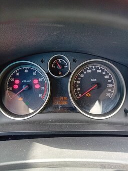 Opel zafira 1.6 rv 2006 - 2