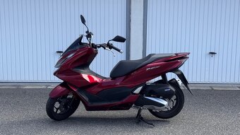 Honda PCX125 – rok 07/2022, jen 6 700 km - 2