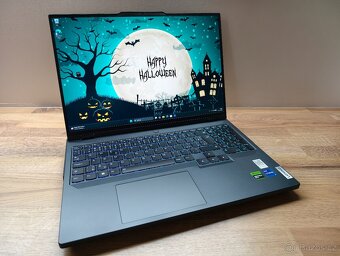 16"_LENOVO LEGION PRO 5_i7-14700HX_32GB_RTX 4060 8GB - 2