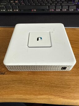 Ubiquiti Secure Gateway - 2