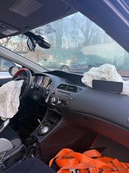 Honda Civic 8g UFO 2.2 icdti - 2
