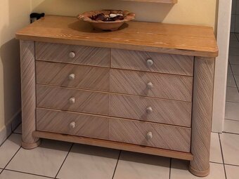 Komoda se zrcadlem a věšákem - 2