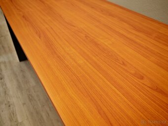 Kancelarske stolky - 2