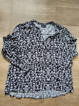 Dámské halenky, velikost 38-46 - 2