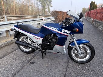 Kawasaki Gpz 900 - 2