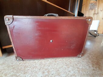 STAROŽITNÝ KOŽENÝ KUFR - 2