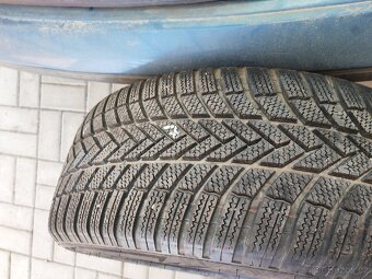 Bridgestone Blizzak LM005 235/55 R19 zimní - 2