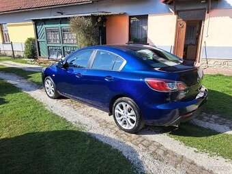 Mazda 3 2.0i Exclusive - 2