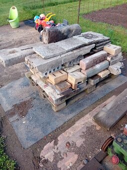 Stavební betonové zbytky. - 2