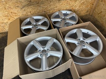 ORIGINÁL ALU KOLA AUDI Q7 4L 4L0601025H 5x130 ET60 9Jx20H2 - 2