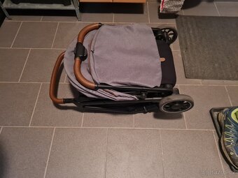 Kocarek, autosedacka - 2