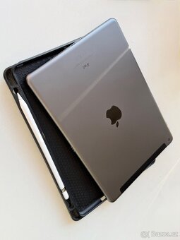 iPad gen9, 10,2”, 64Gb JAKO NOVÝ- TÉMĚŘ NEPOUŽ+ Apple pen - 2