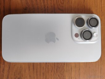 iPhone 15 Pro 256 GB černý titan v záruce - 2