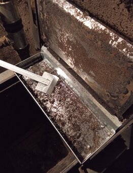 Škrabka na saze/dehet se sběrnou krycí vaničkou - 2