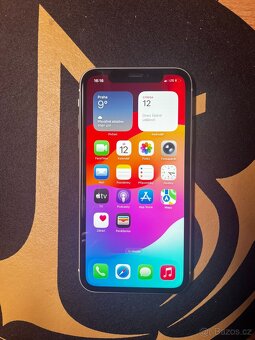 iPhone 11 Bílá - 64GB/Velmi hezký stav - 2