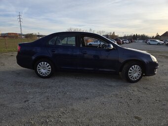 VW Jetta 1.6i,75kw, rok 2007,najeto 160tis km. - 2