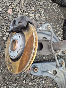 Peugeot 207-tlumiče, Těhlice, ramena, brzdy - 2