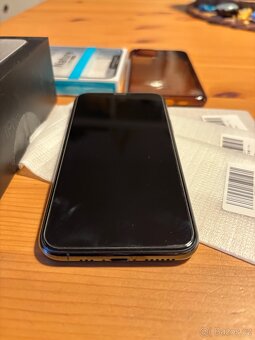 iPhone 11 pro 64GB Midnight Green - 2