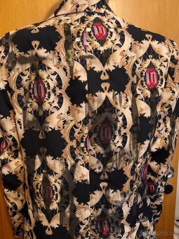 Karl Mommoo sako - 2