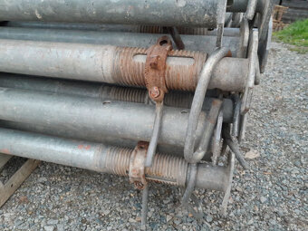 Stropní podpěry, stojky d.max. 550cm - 2