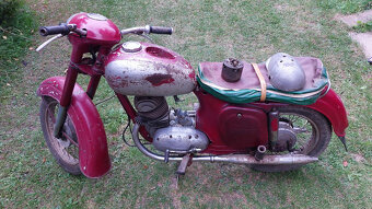Jawa-ČZ 175 typ 356 kývačka - 2