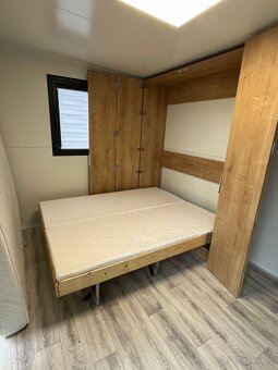 Postel ve vest. skříni - 2