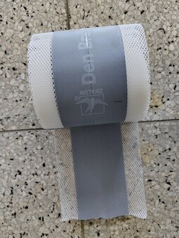 Těsnící pás k hydroizolačním nátěrům DEN BRAVEN - 2