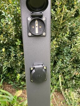 Zahradní zásuvkový sloupek - 2