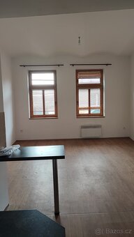 pronájem garsonky 27m2+7m2 ost  celkem 34m2 - 2