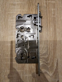 Zadlabávací zámek dozický K240 - 2