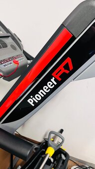 Běžecký pás Pioneer R7 - 2
