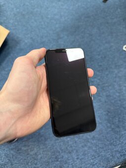 iPhone 11 Pro 64GB – Midnight Green - 2