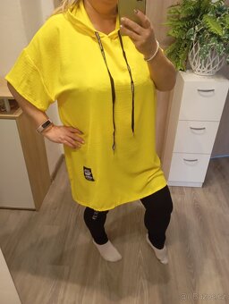 Žlutá halenka - 2