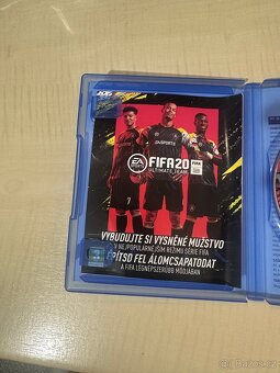 FIFA 20 (originální disk + krabička) - 2