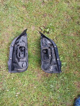 PRODÁM ZADNÍ SVĚTLA NA ŠKODA CITIGO - 2